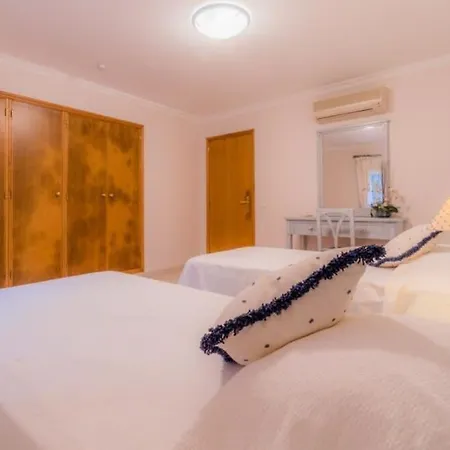 Bonsal - Modern In A Prime Location Near The Luxury Golf Courses Villa Albufeira